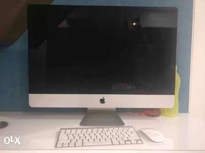 Silver IMac; Apple Magic Keyboard in very good condition