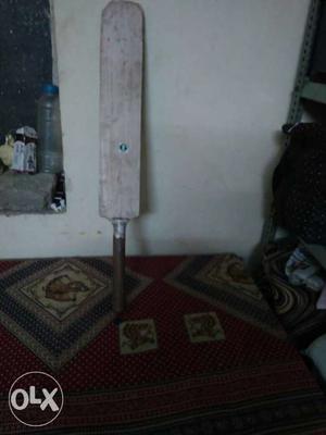 Wooden cricket bat in very good condition