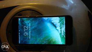 Apple iPhone 6 mint condition 16gb 1 year old