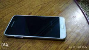 Good condition mobile 4 month use only j3 series
