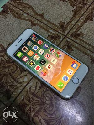 IPhone 6 64GB Gold colour like new condition with