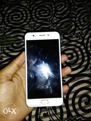 Oppo A-mp camera..in newely condition 8 months old
