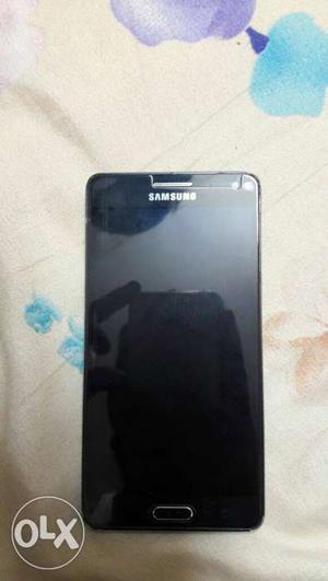 Samsung A5 in good condition with full accessories