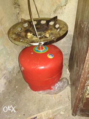 1-burner Gas Stove With Red Gas Cylinder use 10 days