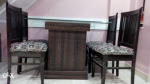 4 seater dining table with chair
