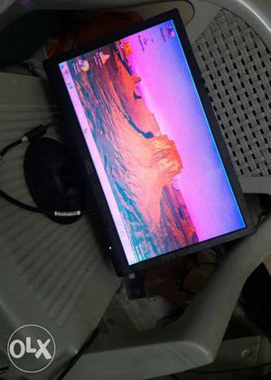 AOC 16inch Led Monitor Good Working (but lite rose colour