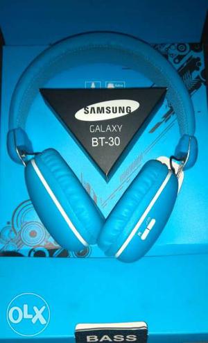 Blue Samsung Galaxy BT-30 Wireless Headphones