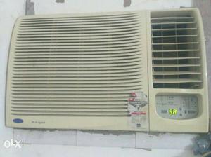 Carrier AC in good condition