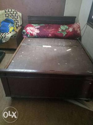 Diwan bed 4x6 with box