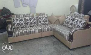 Rk furniture I am in nellore 97oo