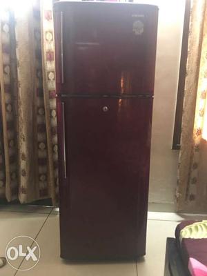 Samsung fridge 350 litres. very good condition