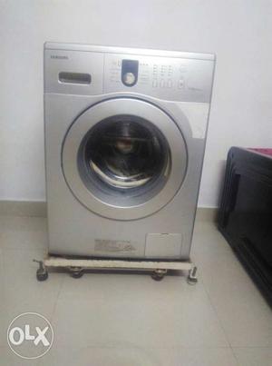 Samsung frontload automatic machine with hot water.GOOD