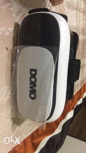 White And Black Domo VR Box