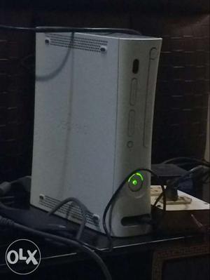 White Xbox 360 S Console