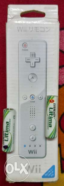 Wii remote with BOX Pack NEW