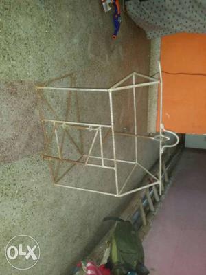 Cage and also peagion cage size 2×1 hight 2 ft