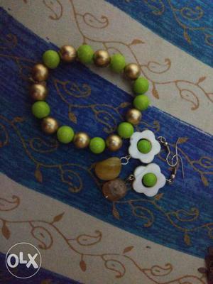 Combo of 2: beaded bracelet with matching earing