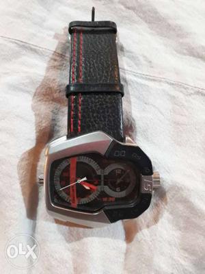 I want to Sell My Fastrack Watch Call Me seven.