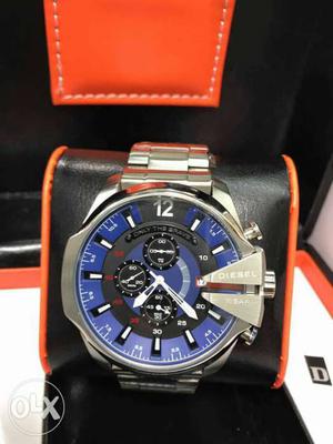Round Silver And Blue Diesel Chronograph Watch With Link