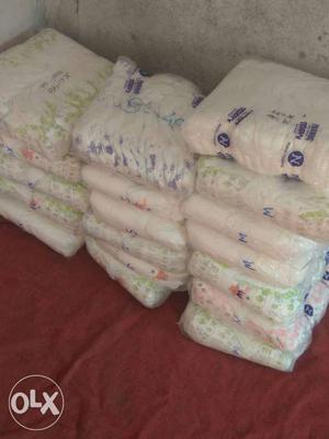 Rs  New peace hi baby Pampers all size
