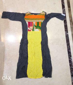 Women's Yellow And Black Crew-neck Dress