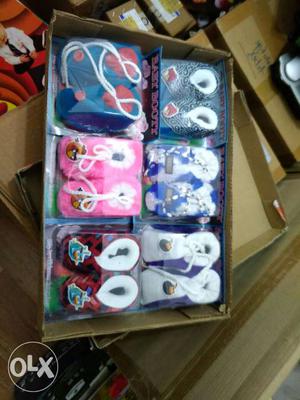 Baby winter shoes..60rs. pair and box of six