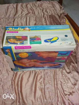 Baby's Birdie Bather Box