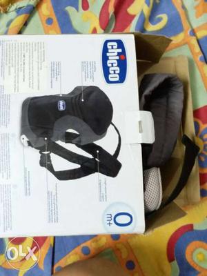 Chicco Baby Carrier. Boxpacked condition. Contact no