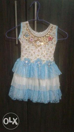 Girl's White And Blue Floral Layered Scoop-neck Sleeveless
