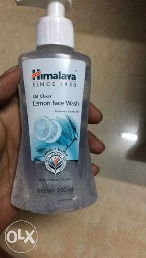 Himalaya Since  Lemon Face Wash Pump Bottle