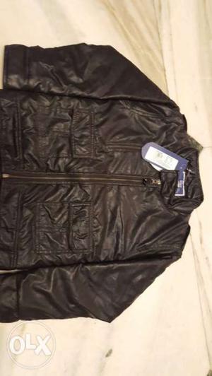 Kids leather jacket Brand - Size - 5 to 6 years