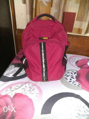 Liviya Red Bag 30 l. In excellent condition
