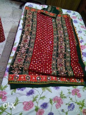 Fashionable sari with heavy jari work in good