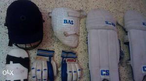 Full Cricket Kit in good condition with Kit Bag