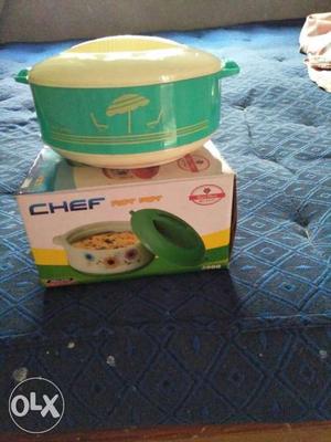 Green And White Chef Brand Slow Cooker With Box