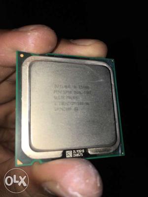 Intel Pentium Dual Core processor 2.7 GHz