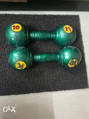 Two Green Fix Weight Dumbbells