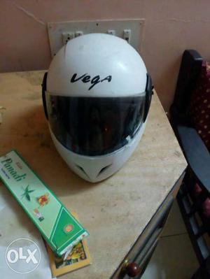 White Vega Full-faced Motorcycle Helmet