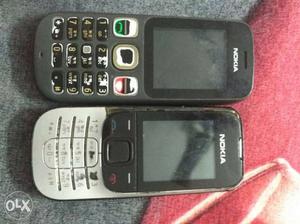 2 mobiles without charger 650rupees fix