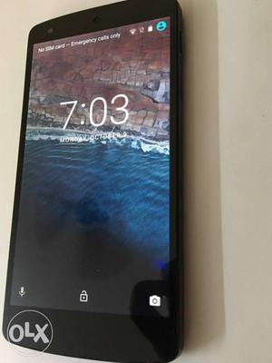 Google Nexus 5 in good condition. 16 GB internal