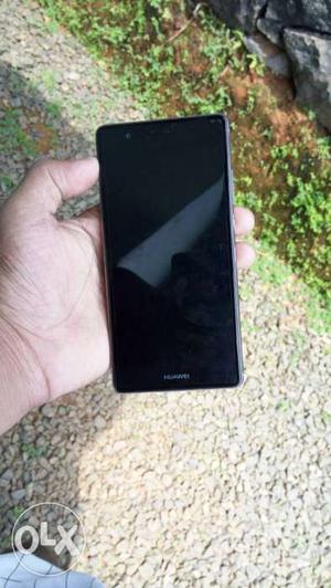 Huawei p9 New mobile. 2 week used. Dual sim volte