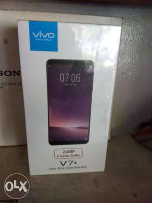 I want to sell vivo v7+ pack pic on urgent besis