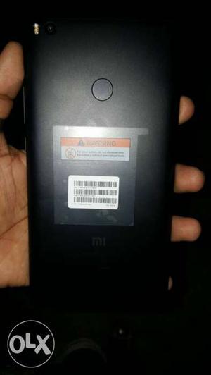 Mi MAX 2 64GB black colour 20 days used with bill