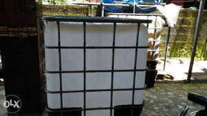  ltr capacity tank. Top opened. Suitable for