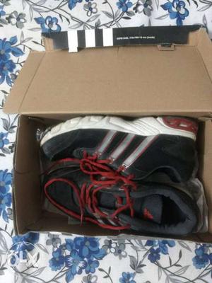 Adidas climalite black/red sneakers size 8.