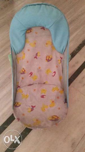 Bath stand for babies