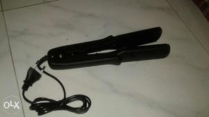 Black Corded Flat Hair Iron