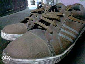 Casual shoes gud looking