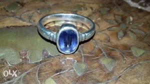 Genuine 4 carat blue supphire silver ring.