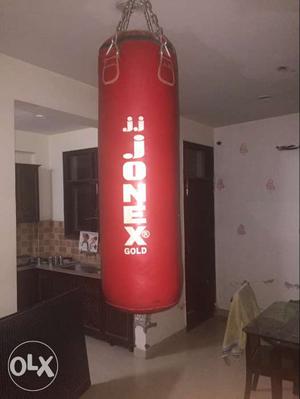 Jonex boxing kit with 2 gloves for sale